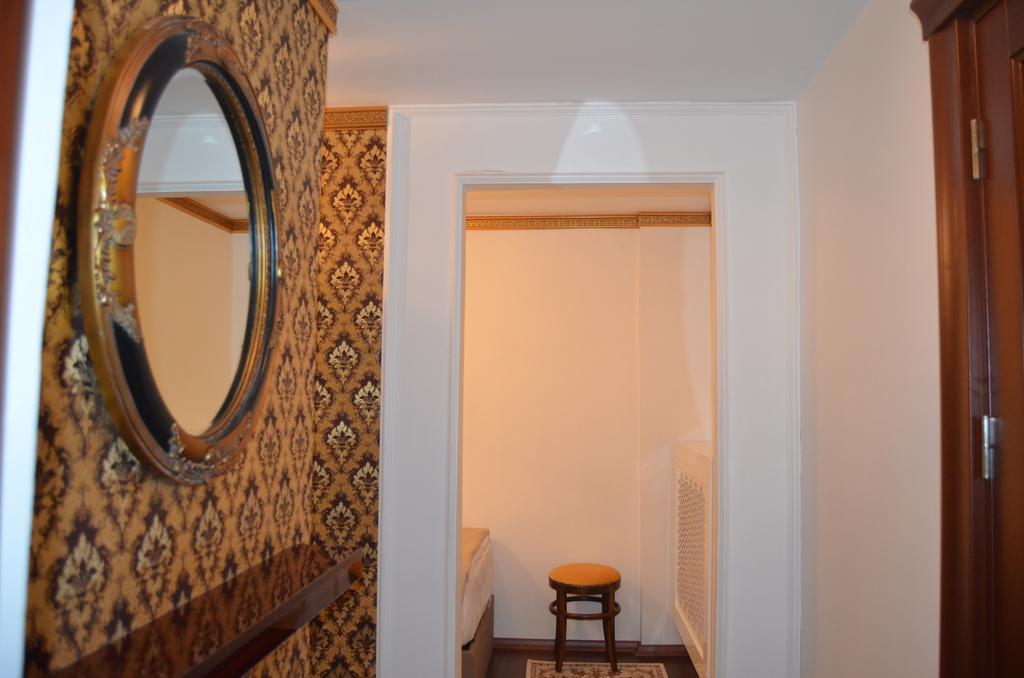 The Gala Palace Suits Kars Room photo