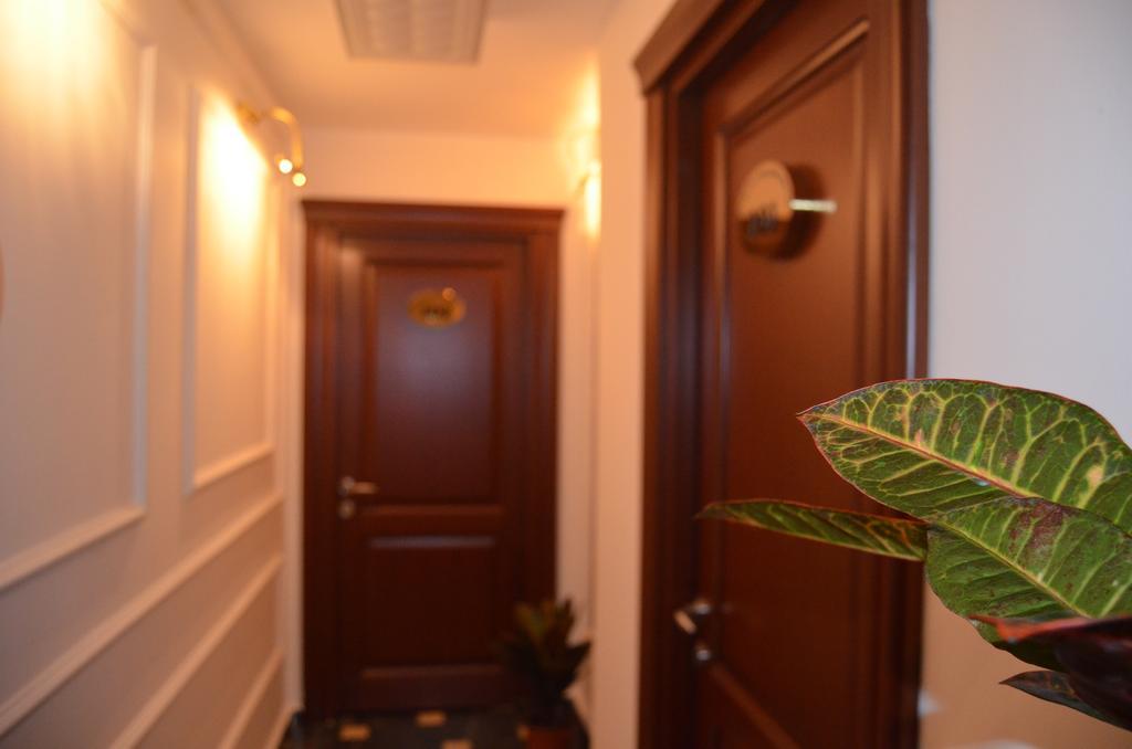 The Gala Palace Suits Kars Exterior photo